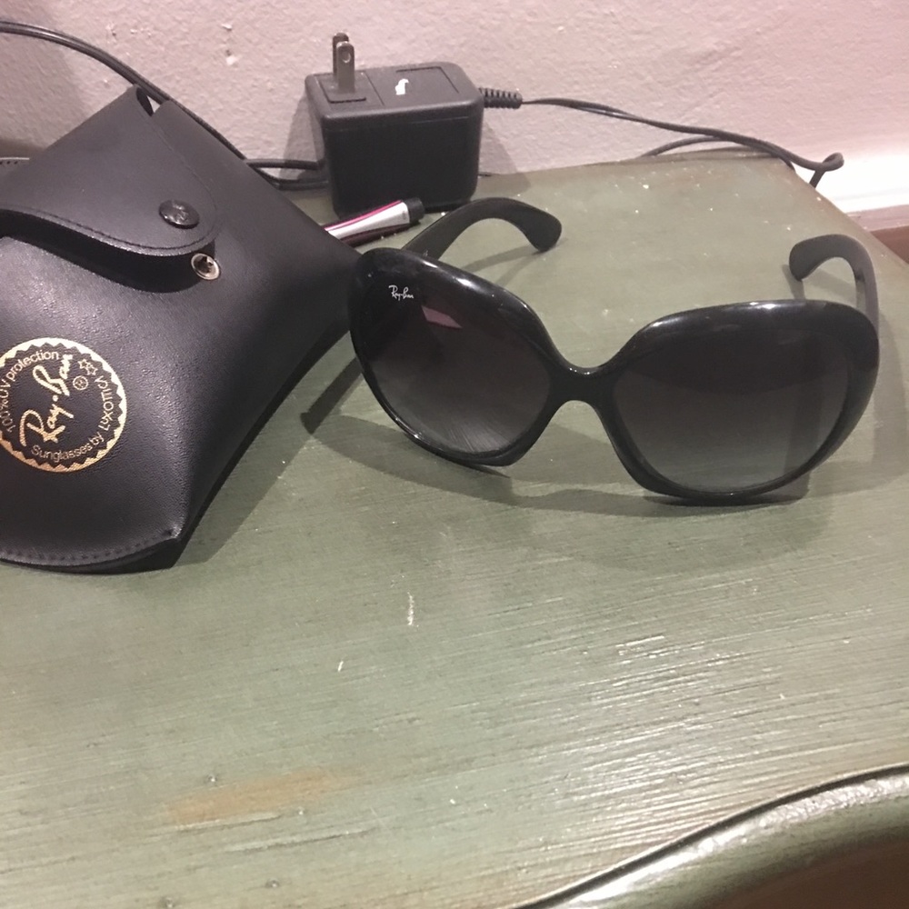 RayBan Jackie ohh ii sunnies.
